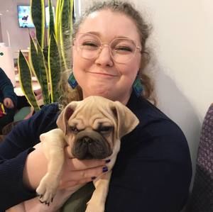 Meet your Posher, Laura